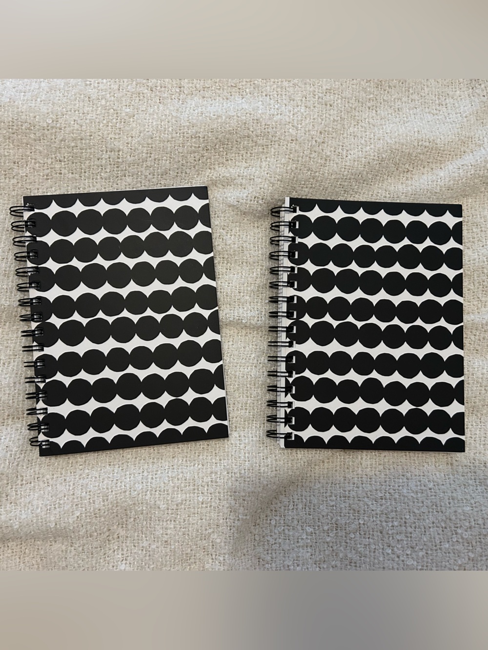 Marimekko 2 blank notebooks räsymatto 2009